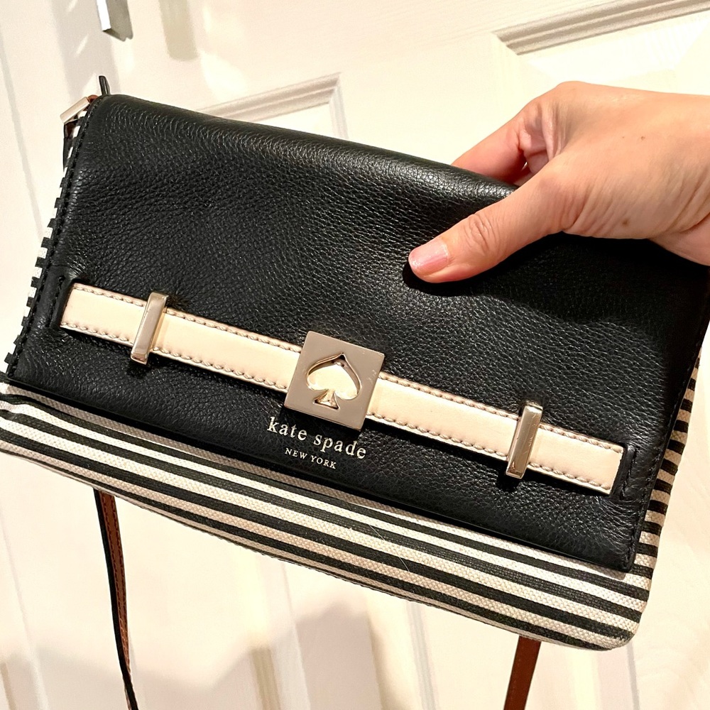 Kade spade crossbody purse